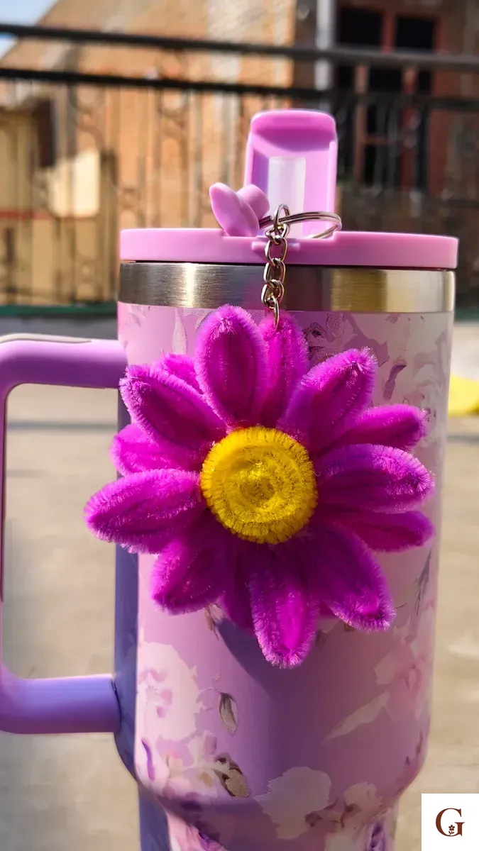 Flower Keychain | Anniversary Gift for Girlfriend - Handmade with love by GulNest